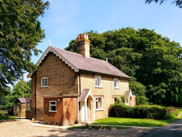 Rigsby Wold Holiday Cottages Alford Lincolnshire Wolds